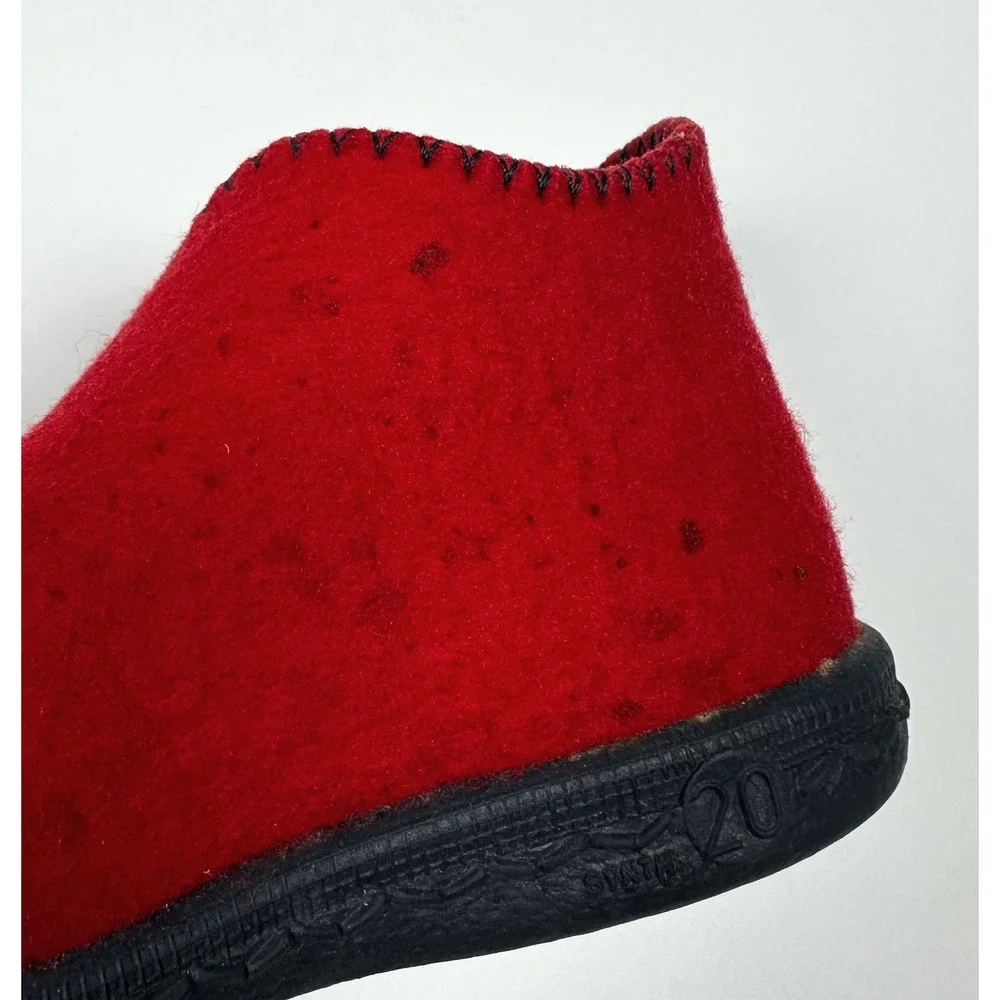 Elefanten Kids Red Felt Slippers Hook Loop Strap Wool Blend Shoes US Size 4.5-5